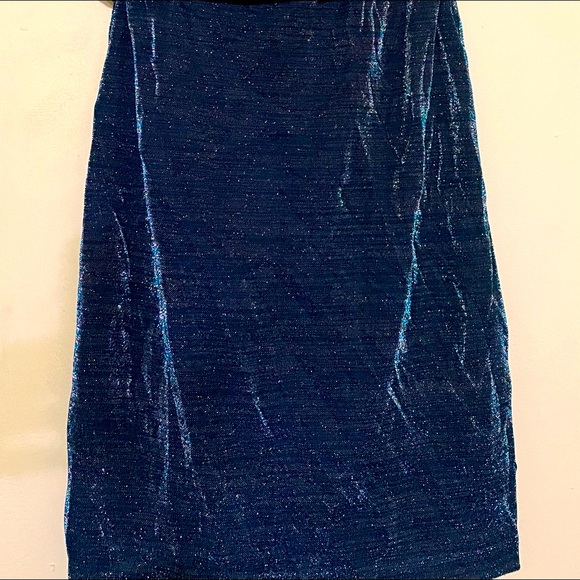 Guess Women’s Beautiful Teal Glitter V-Neck Dress - Picture 2 of 7
